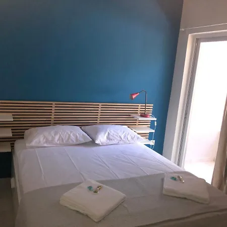 Domus Mare-House By The Sea