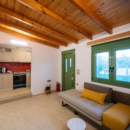 House By The Sea * Egio